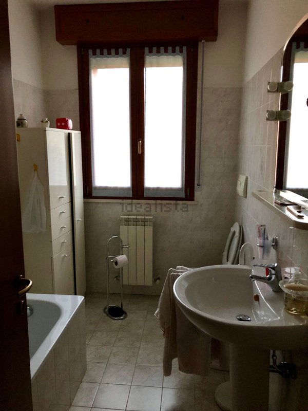 appartamento in vendita ad Urbino in zona Schieti