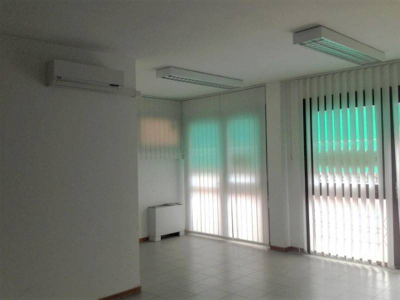 ufficio in vendita ad Urbino in zona Centro CittÃ 