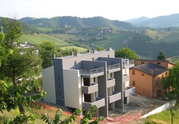 casa indipendente in vendita ad Urbino in zona Pieve di Cagna