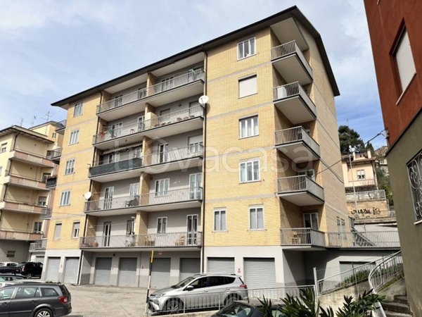 appartamento in vendita ad Urbino in zona Centro CittÃ 