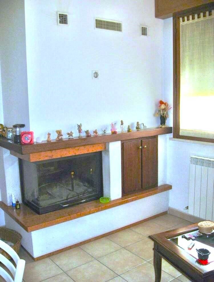 appartamento in vendita ad Urbino in zona Schieti