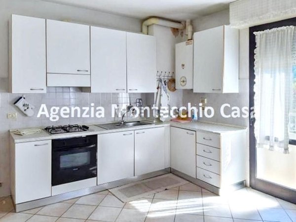 appartamento in vendita ad Urbino in zona Trasanni
