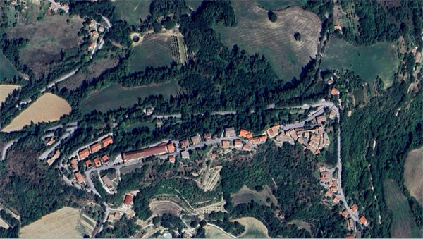 casa indipendente in vendita ad Urbino in zona Castello di Cavallino