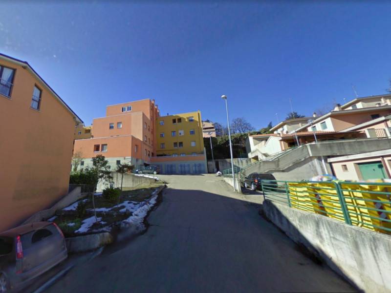 ufficio in vendita ad Urbino in zona Centro CittÃ 