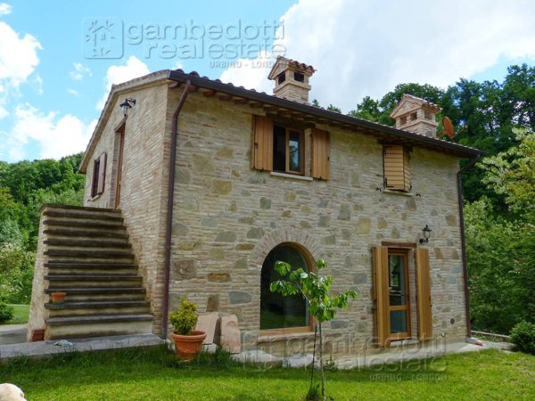 casa indipendente in vendita ad Urbino
