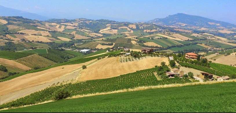casa indipendente in vendita ad Urbino