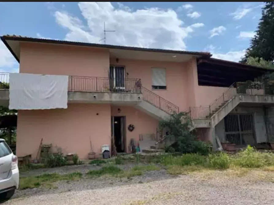 casa indipendente in vendita ad Urbino in zona Pieve di Cagna