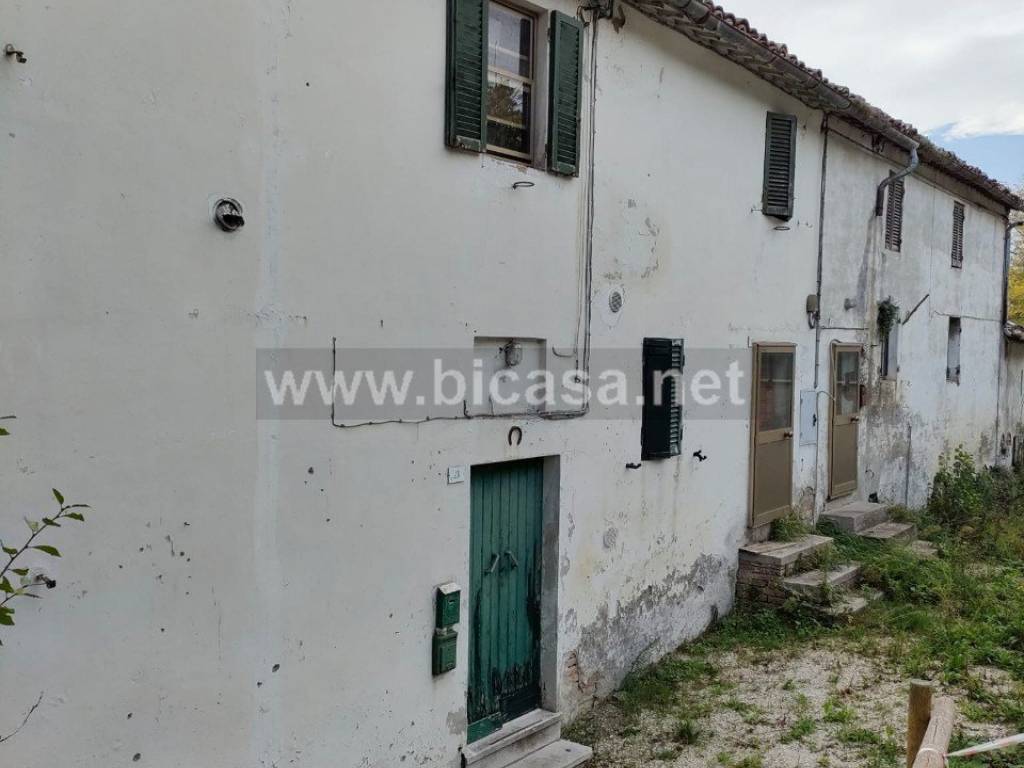appartamento in vendita ad Urbino