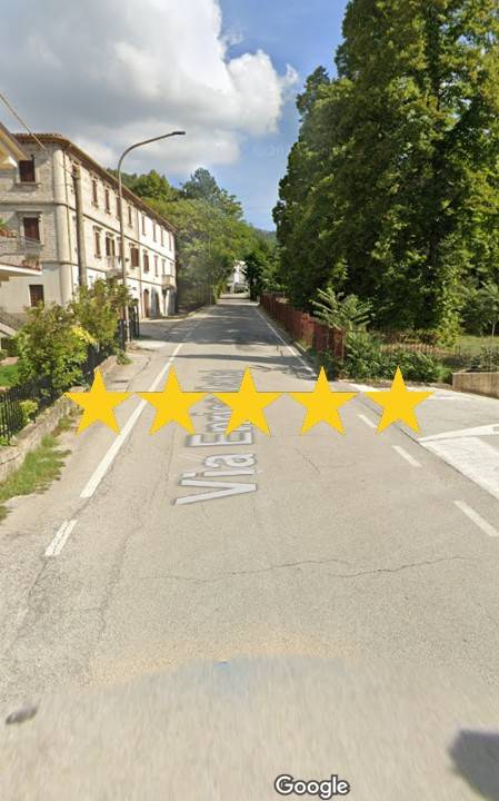 appartamento in vendita ad Urbino in zona Canavaccio