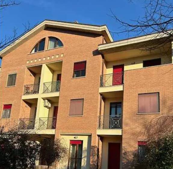 appartamento in vendita ad Urbino in zona Canavaccio