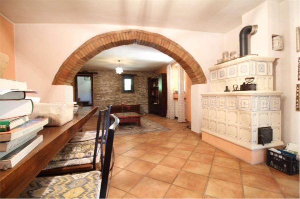 casa indipendente in vendita ad Urbino