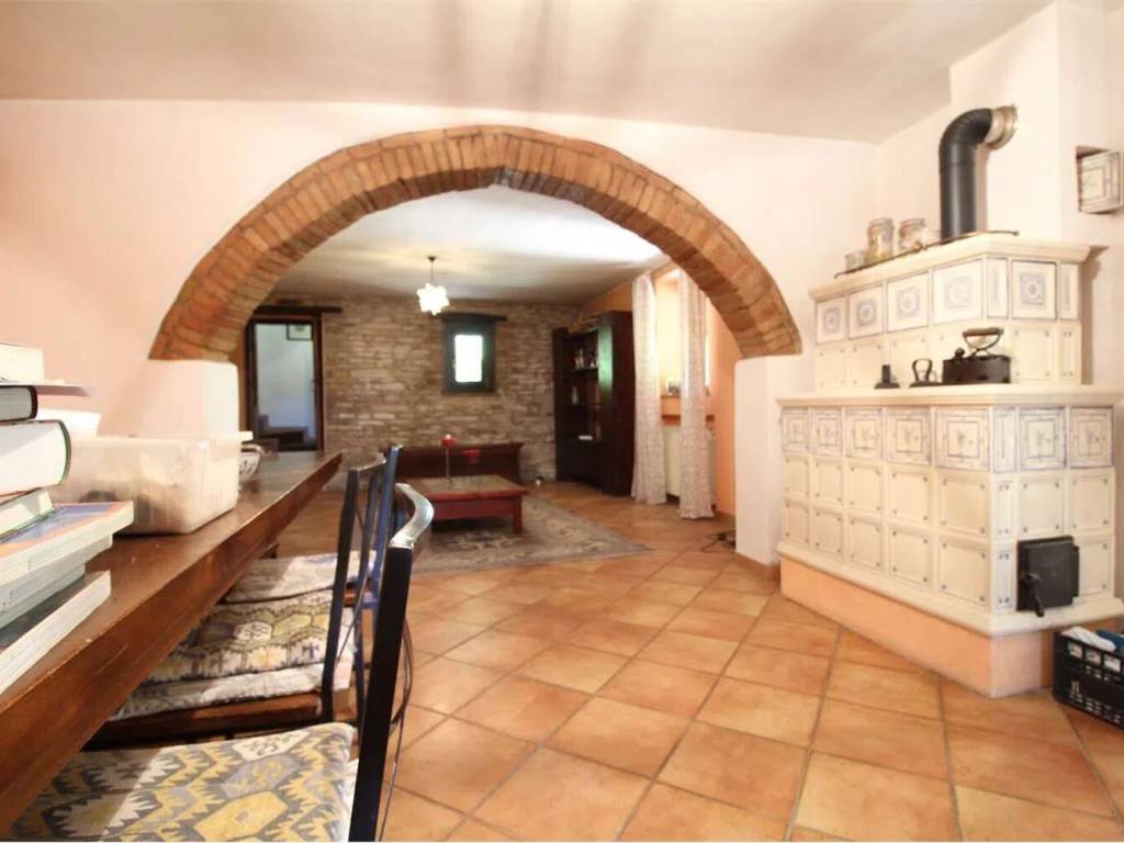 casa indipendente in vendita ad Urbino