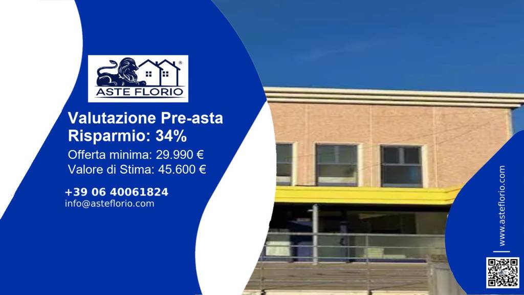 negozio in vendita ad Urbino in zona Canavaccio