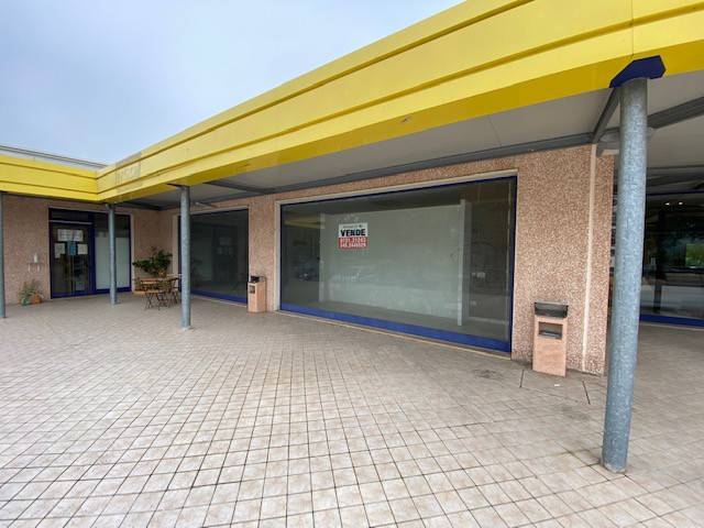 negozio in vendita ad Urbino