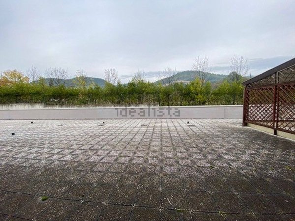 negozio in vendita ad Urbino