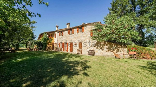 casa indipendente in vendita ad Urbino in zona Centro CittÃ 