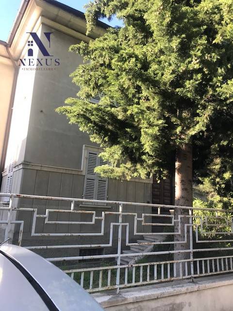 casa indipendente in vendita ad Urbino in zona Centro CittÃ 