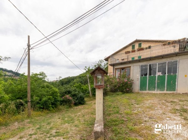 casa indipendente in vendita ad Urbino in zona Centro CittÃ 