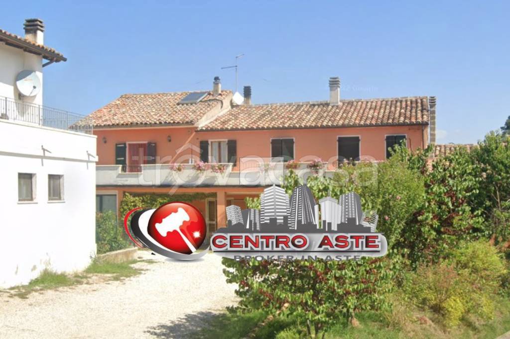 appartamento in vendita ad Urbino in zona Pieve di Cagna