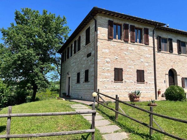 appartamento in vendita ad Urbino