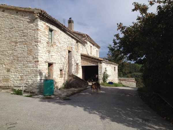 casa indipendente in vendita ad Urbino