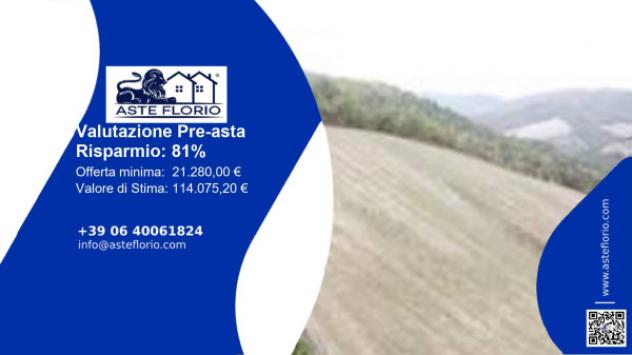 terreno agricolo in vendita ad Urbino in zona Cerquetobono
