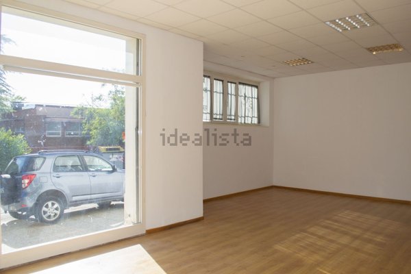 negozio in vendita ad Urbino