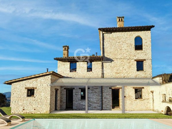 casa indipendente in vendita ad Urbino