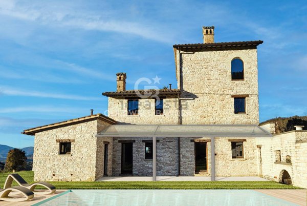 casale in vendita ad Urbino