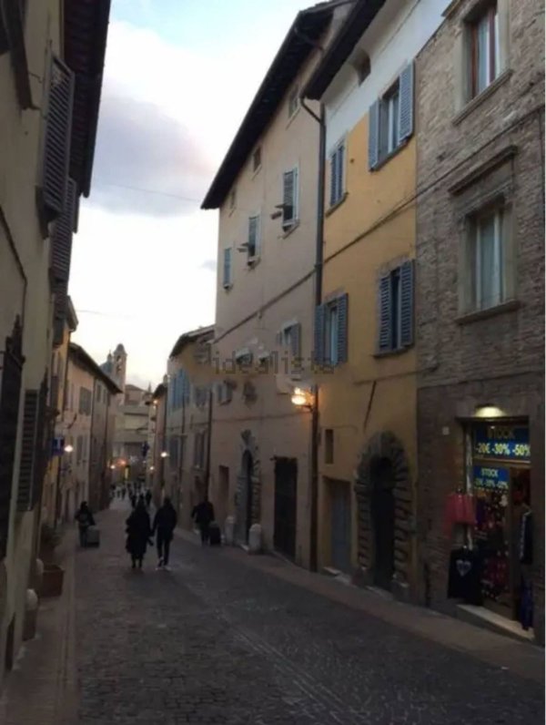 appartamento in vendita ad Urbino