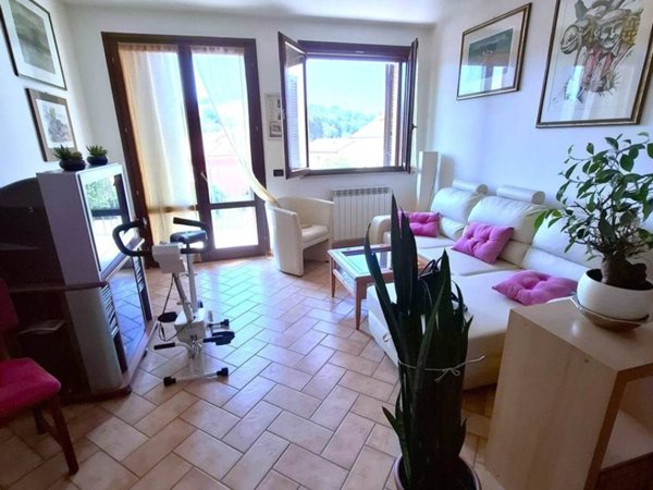 appartamento in vendita ad Urbino in zona Gadana