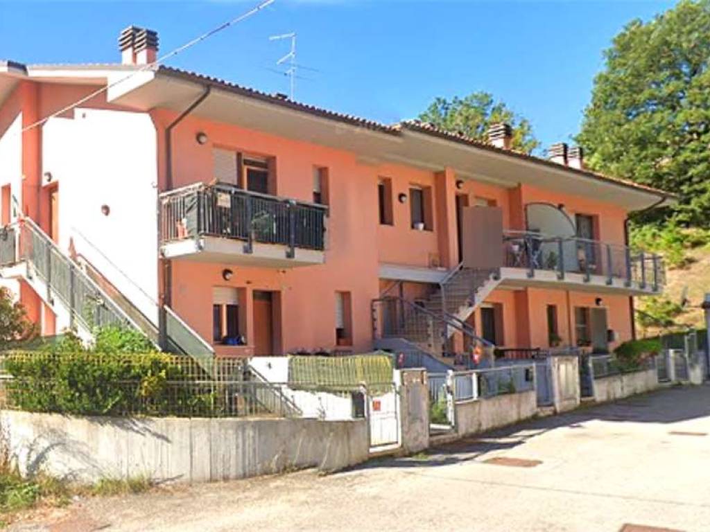 appartamento in vendita ad Urbino in zona Trasanni