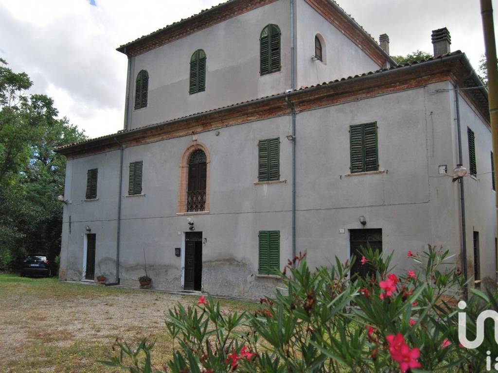villa in vendita ad Urbino in zona Miniera