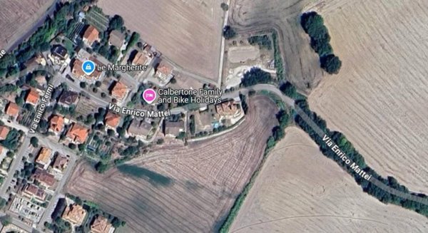 appartamento in vendita ad Urbino in zona Canavaccio