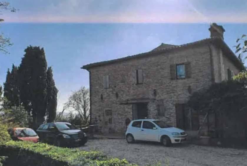 casa indipendente in vendita ad Urbino