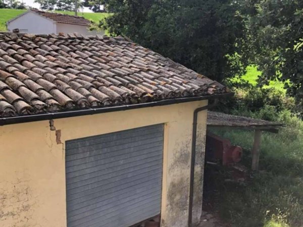 appartamento in vendita ad Urbino in zona Pieve di Cagna