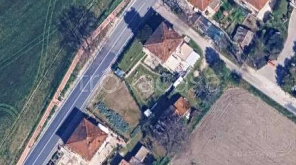 casa indipendente in vendita ad Urbino