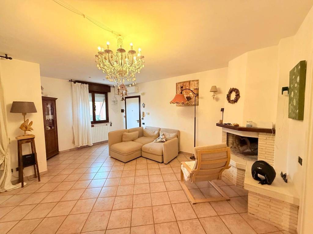 appartamento in vendita ad Urbino