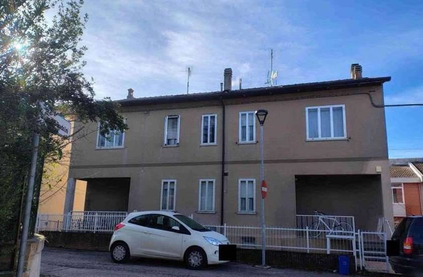 appartamento in vendita ad Urbino in zona Mazzaferro