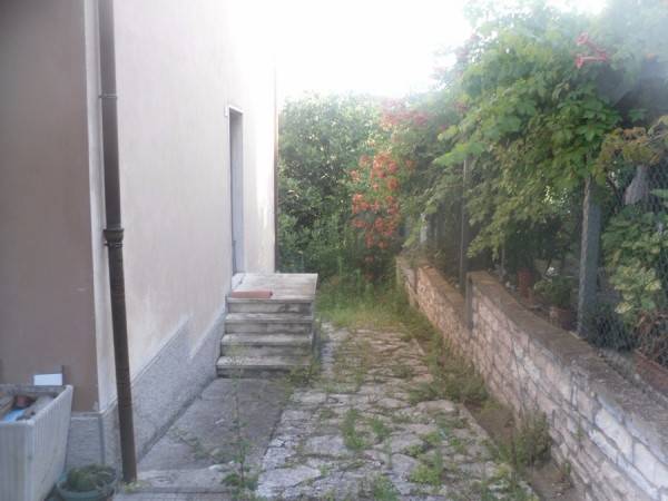 casa indipendente in vendita ad Urbino in zona Centro CittÃ 