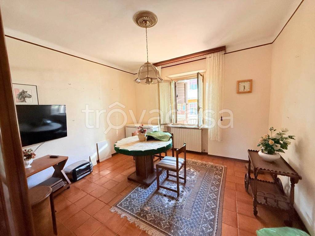 casa indipendente in vendita ad Urbino in zona Mazzaferro