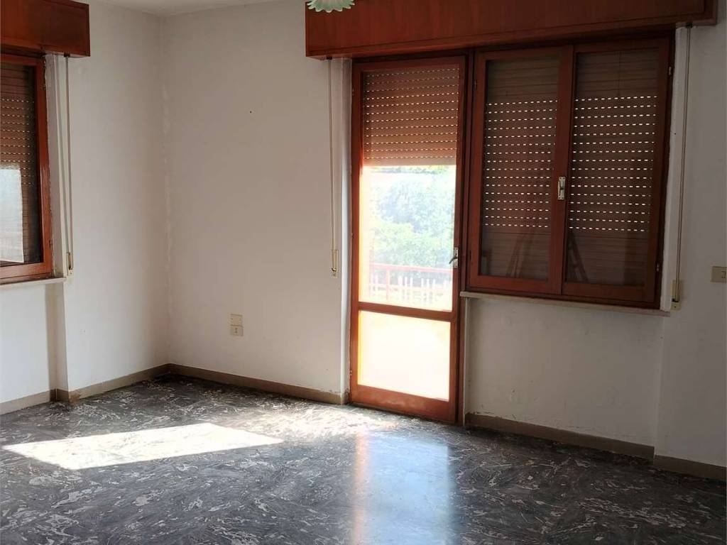 casa indipendente in vendita ad Urbino in zona Canavaccio