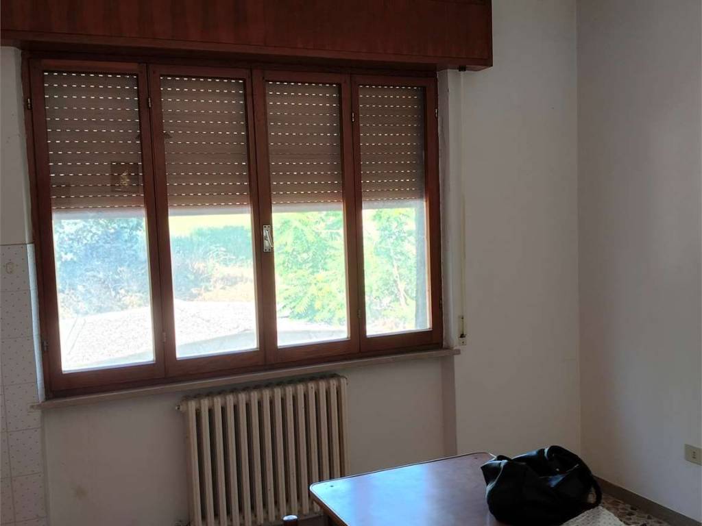 casa indipendente in vendita ad Urbino in zona Canavaccio