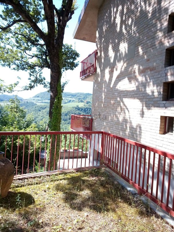casa indipendente in vendita ad Urbino
