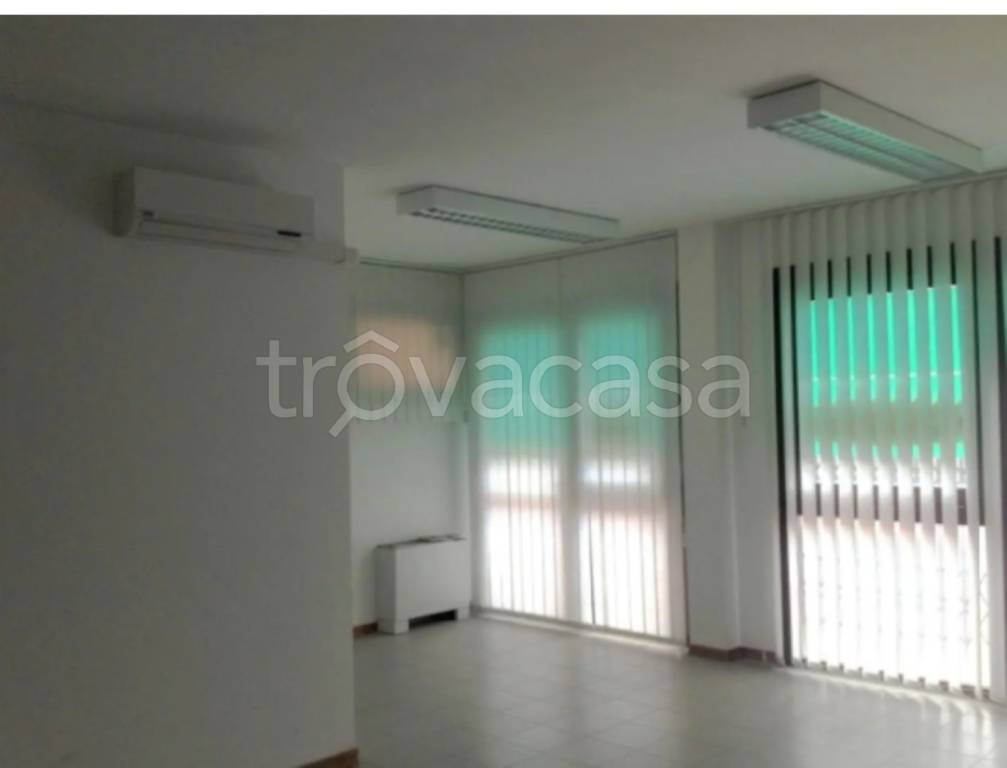 ufficio in vendita ad Urbino