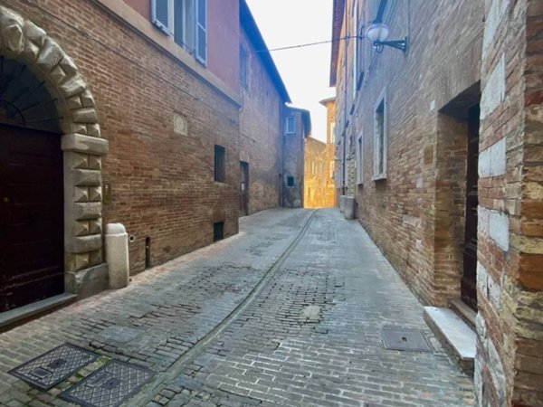 appartamento in vendita ad Urbino in zona Centro CittÃ 