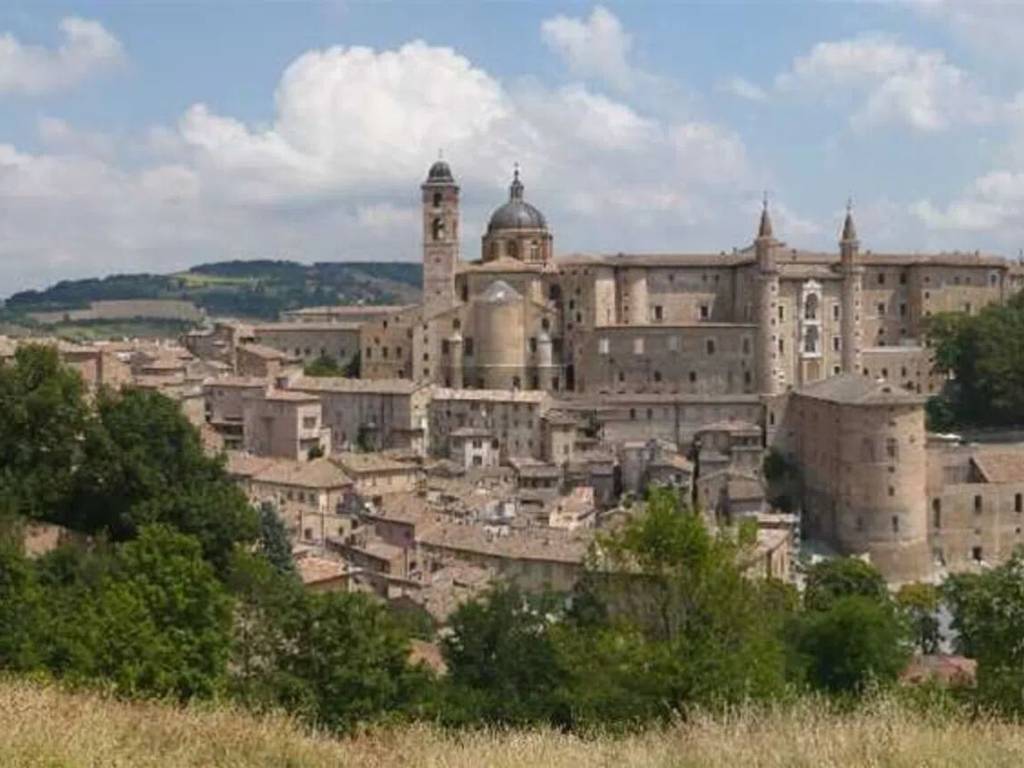 appartamento in vendita ad Urbino in zona Centro CittÃ 