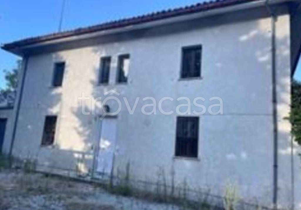 negozio in vendita ad Urbino