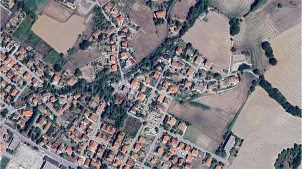 appartamento in vendita ad Urbino in zona Canavaccio