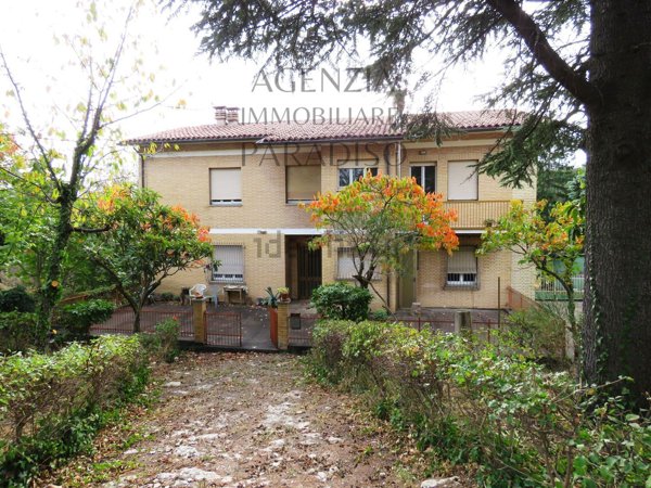 casa indipendente in vendita ad Urbino in zona Centro CittÃ 